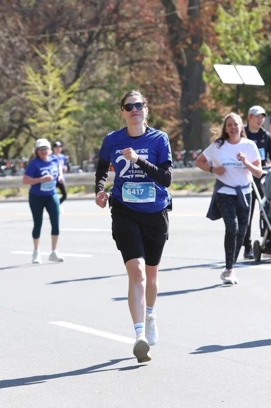Quickhubly team member running in the Sporting Life 10K